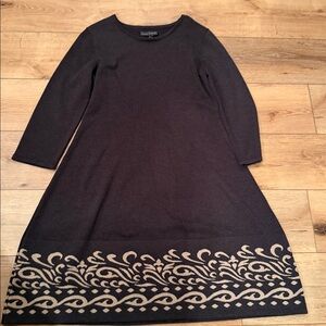 Jessica Howard Gray Midi Dress with Elegant Detailing